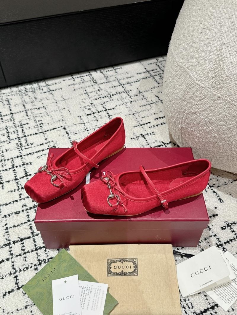 Gucci Flat Shoes